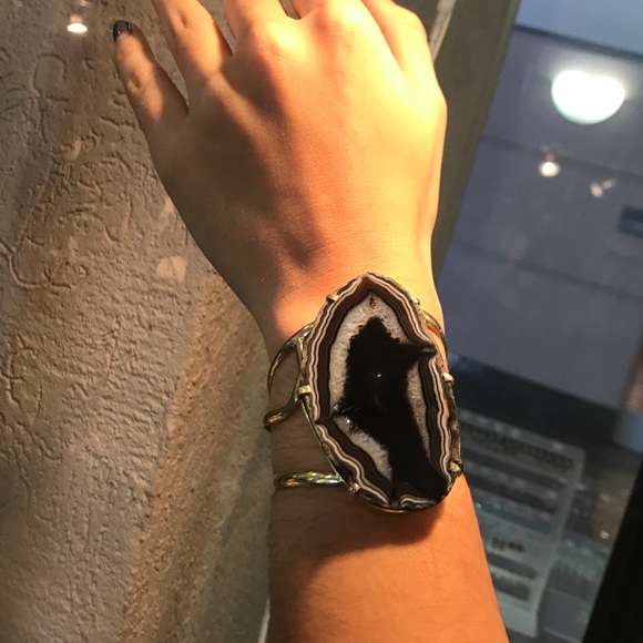 Jewelry - 💎 “BLACKOUT” polished stone bracelet